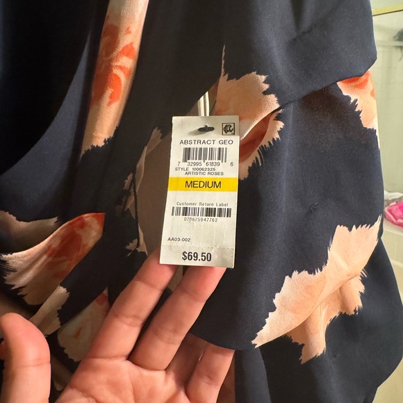 Bar III Women's Top Floral-Print Surplice Blouson Puff Sleeve Artistic Roses - Picture 6 of 7